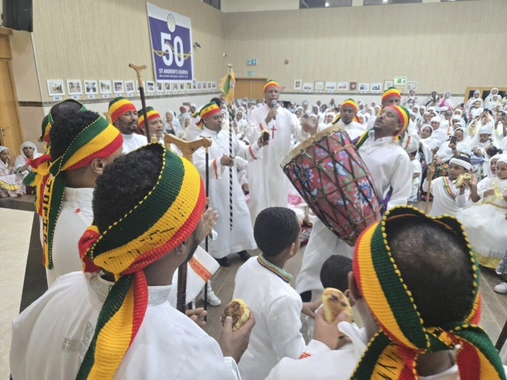 ተስፋ ስዱዳን ሰንበት ት/ቤት መዘምራን በአገልግሎት ላይ